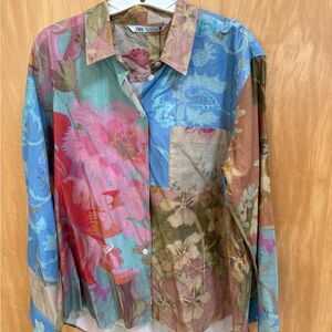 Zara Women's Multicolor Floral Button Down Shirt